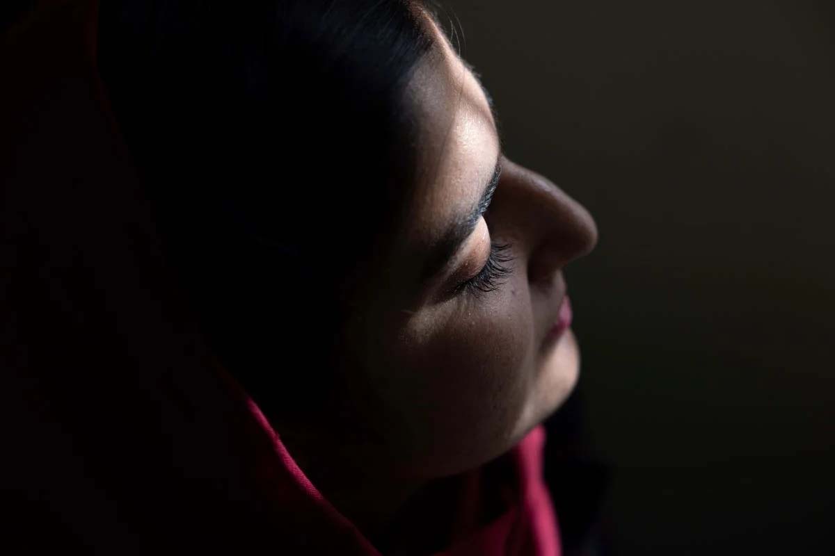 profile of Afghan woman